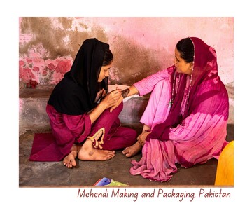 Mehendi Making and Packaging, Pakistan