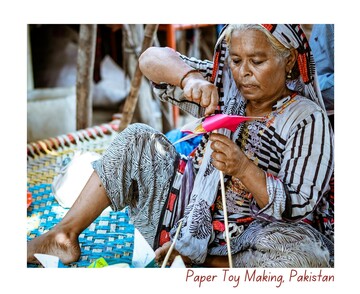 Paper toy making, Pakistan